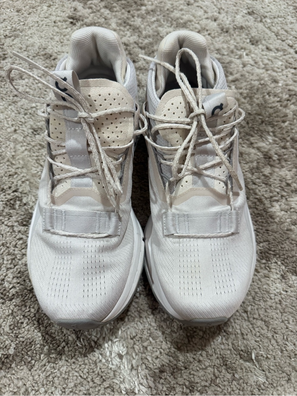 On Running Women’s Cloudnova Beige-White Sneakers